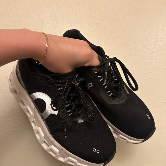 On Cloud “Monster” 2 Running - Picture 4 of 5